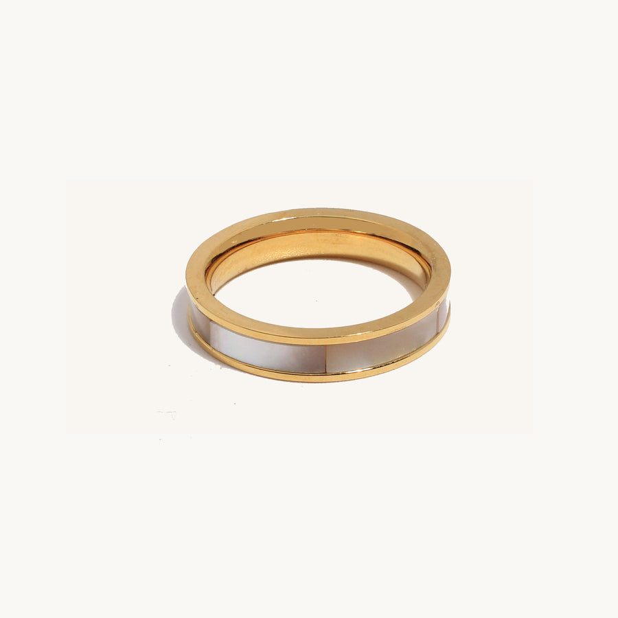 Louie Pearl Band Ring