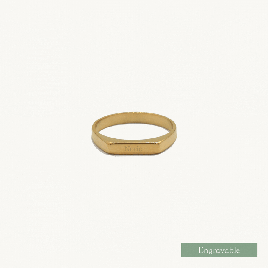 Nico Stamp Engravable Gold Ring